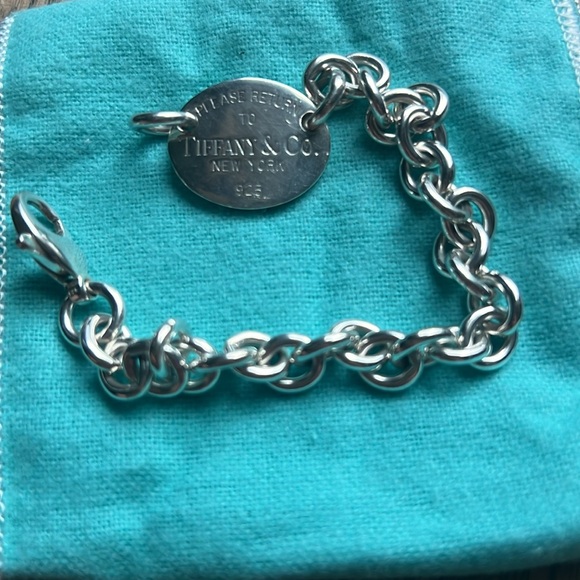 Tiffany & Co. Signature Ultra Oval Tag Bracelet - Picture 2 of 2